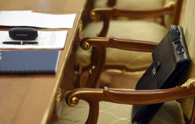 Сразу трое министров подали в отставку. В их числе и глава Минфина