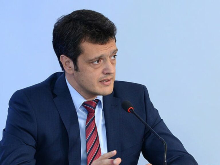 Ревальваційна «пружина» розпрямилася: експерт розповів, до чого готуватися українцям