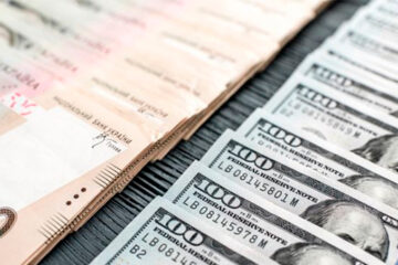 НБУ в березні перейшов до продажу валюти на міжбанку
