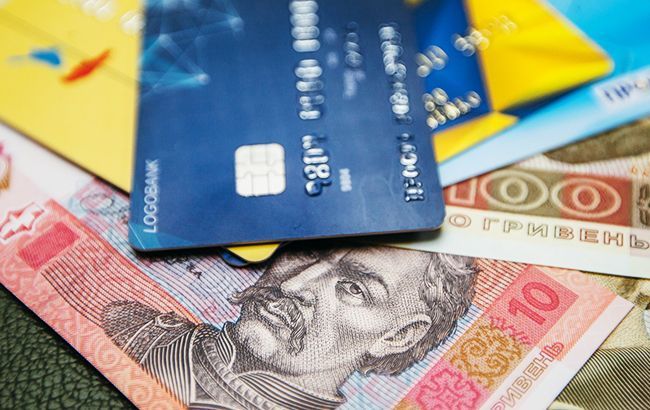 Збитки від шахрайства з платіжними картами зменшилися вдвічі