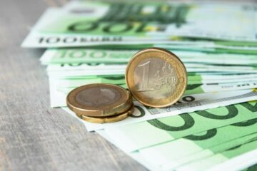 НБУ анонсував валютний аукціон: продаватиме євро