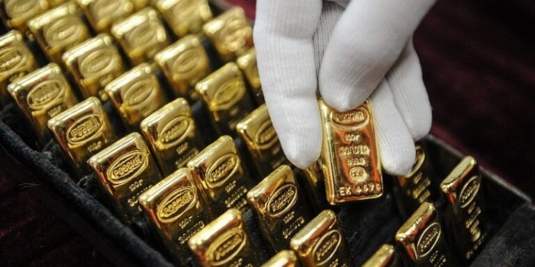 Заява ФРС США зупинила падіння цін на золото