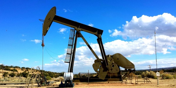 Цены на нефть обвалились до минимума с июля 2017 г.