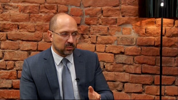 Прем’єр-міністр оголосив про входження України у світову економічну кризу