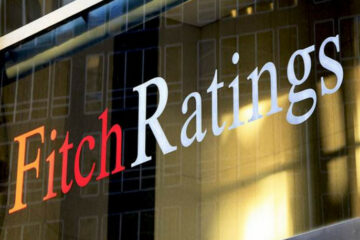 Аналітики Fitch переглянули рейтинги України і спрогнозували серйозний обвал гривні