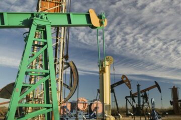 Падение цен на нефть ускорилось: аналитики озвучили новый прогноз