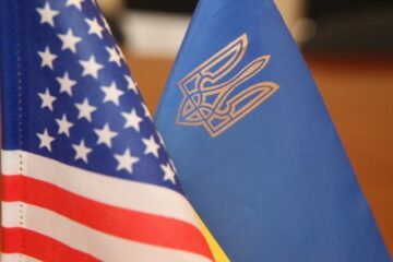 В Україну потекли мільйони: хто отримає $15,5 млн від США