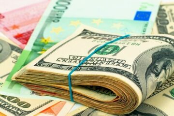 Открытие межбанка: евро сорвался с «валютного Олимпа», доллар теряет копейки