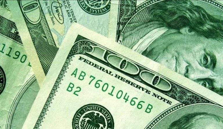 Долар змінив тактику на міжбанку: свіжий курс