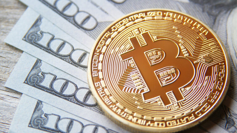 Bitcoin обошел по доходности Nasdaq и S&P 500: итоги первого полугодия
