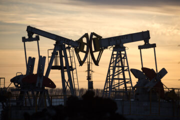 Падіння цін на нафту прискорилося: експерти налаштовані песимістично