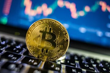 Bitcoin стрибнув вище $10 400 і зробив «сальто назад»: що сталося з криптовалютою