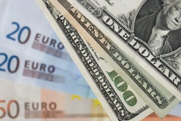 Відкриття міжбанку: євро кинувся вгору, долар відступився