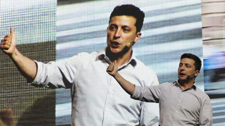Зеленський назвав монетарну політику НБУ «дуже жорсткою» і виступив з вимогою