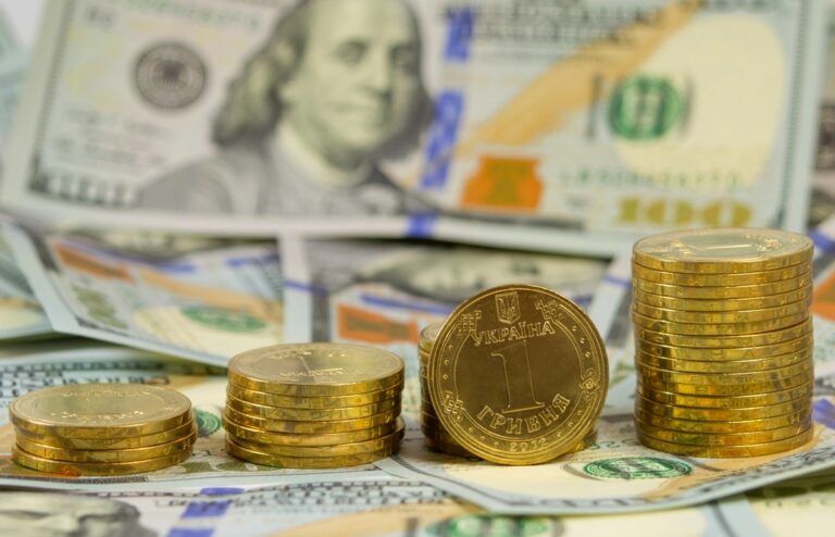 Дефицит бюджета: в Минфине озвучили прогнозы на 2021-23 гг.