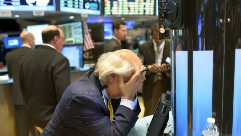 Решение Трампа обвалило биржи США: данные торгов