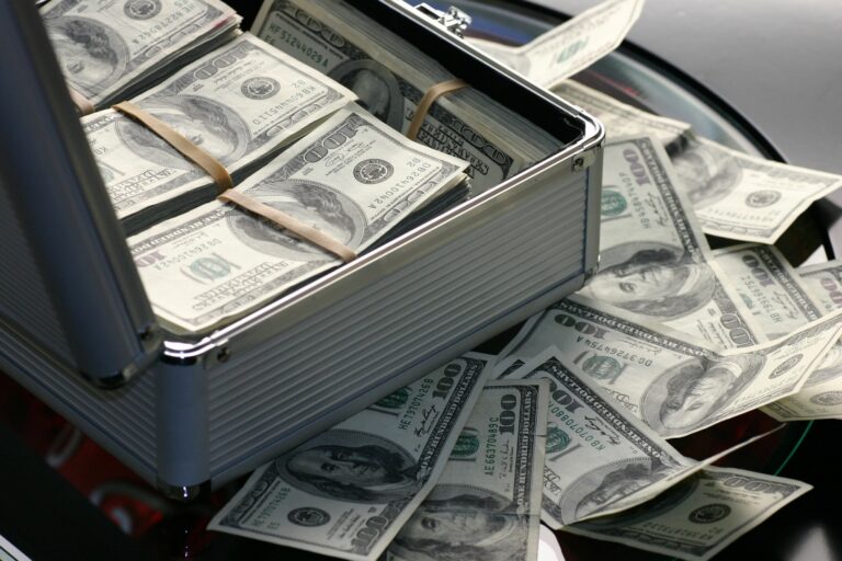 В Citigroup попередили про падіння долара на 20%: названі терміни