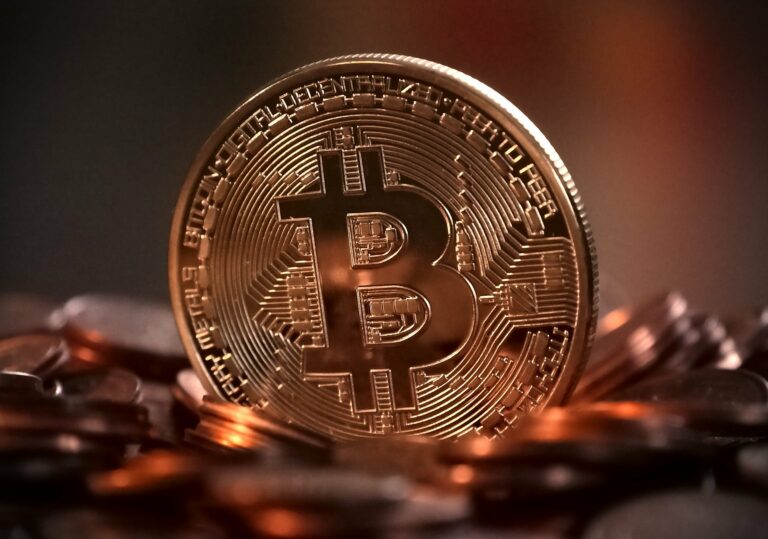 Bitcoin переступив позначку $16 000: експерти заговорили про нове «бичаче ралі»