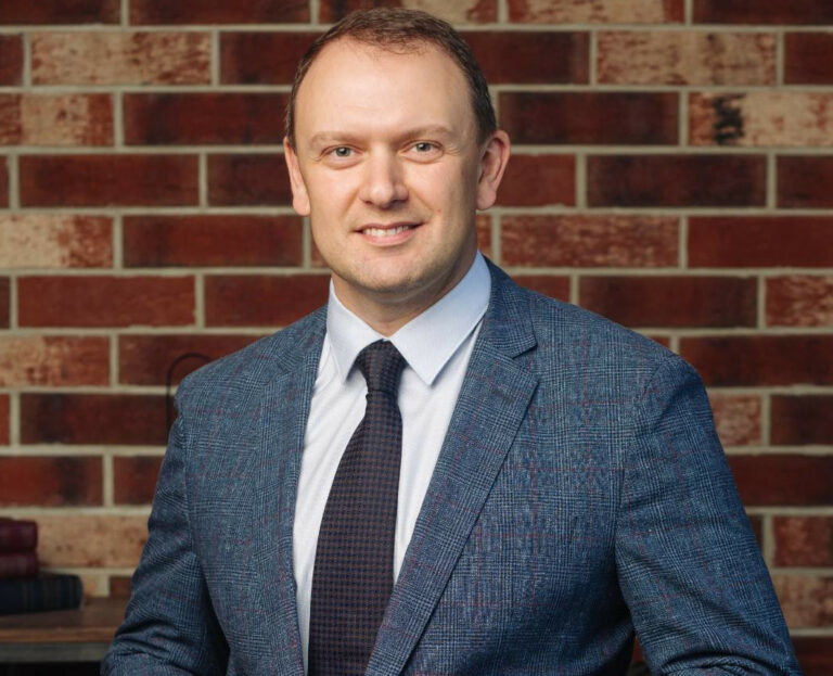 Олександр Холод (директор ШвидкоГроші):  «Ми даємо право вибору найзручнішого способу кредитування»