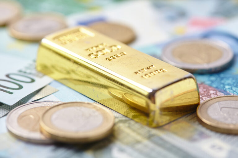 Ціни на золото відновлюються після падіння нижче $1800: дані торгів
