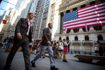 Уолл-стрит отреагировал на позитивную макростатистику из США: данные торгов