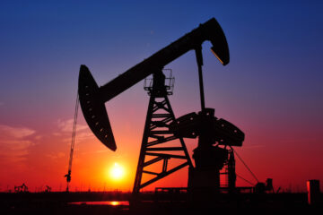«Американські гірки» на ринку нафти: ціни на Brent і WTI зростають після обвалу напередодні