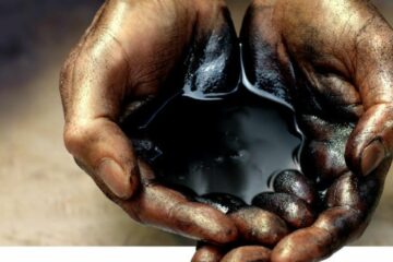 Триденне блокування Суецького каналу не допомогло ринку нафти: що з цінами на Brent і WTI