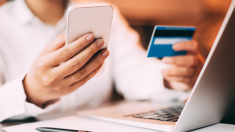 Оплачивать коммуналку онлайн умеют только 39% украинцев – Mastercard