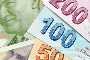 Минус 15% за день: что произошло с турецкой лирой и другими валютами в понедельник