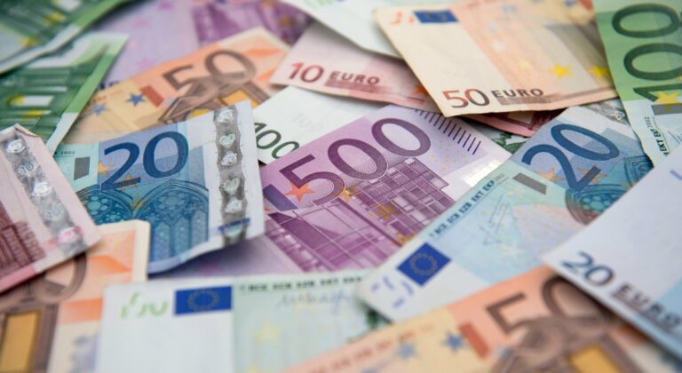 Довгоочікувані €600 млн: ЄС схвалив виділення другого траншу макрофінансової допомоги Україні