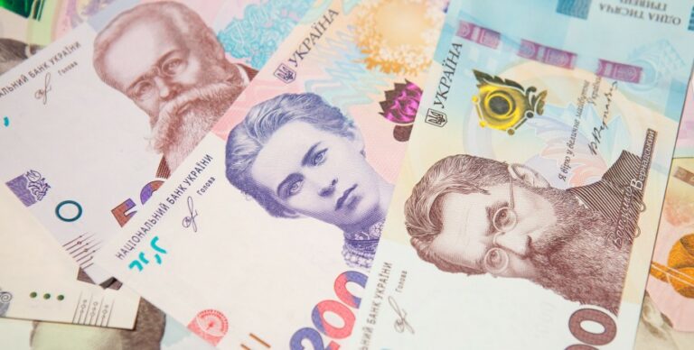 С начала месяца чистая покупка валюты физлицами составила $55 млн – НБУ