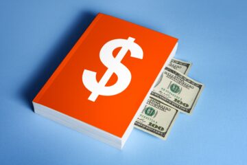 Інвестиції та управління грошима: 7 корисних книг про фінанси