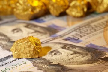 Мировые центробанки увеличили закупку золота в январе