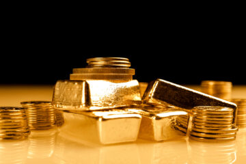 Сколько будут стоить золото и серебро в конце 2022 года: озвучены прогнозы