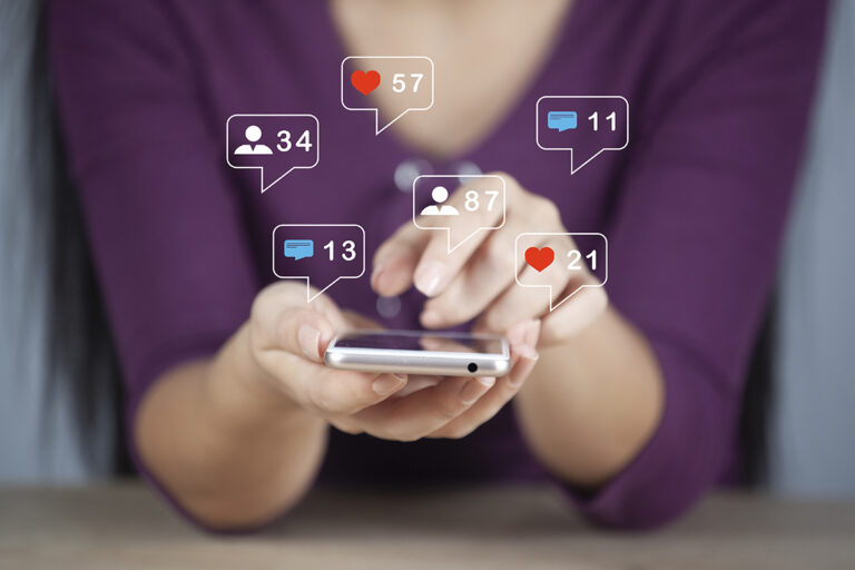 Еще один неудачный отчет: акции ex-Facebook за день подешевели на 22%