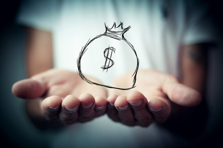 Доллар на межбанке вновь преодолел психологическую отметку: данные торгов