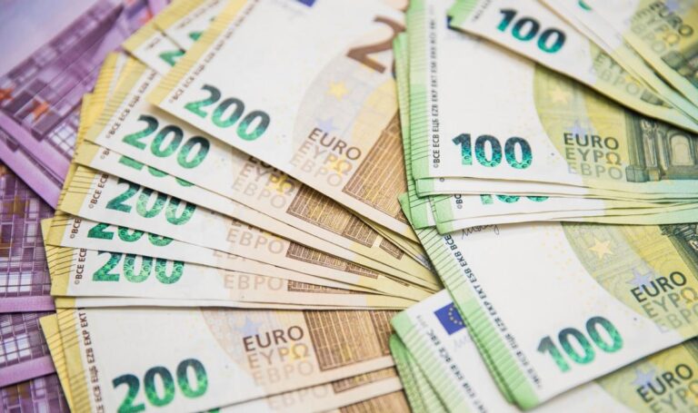 Украина в этом году рассчитывает привлечь еще около 10 млрд евро от ЕС