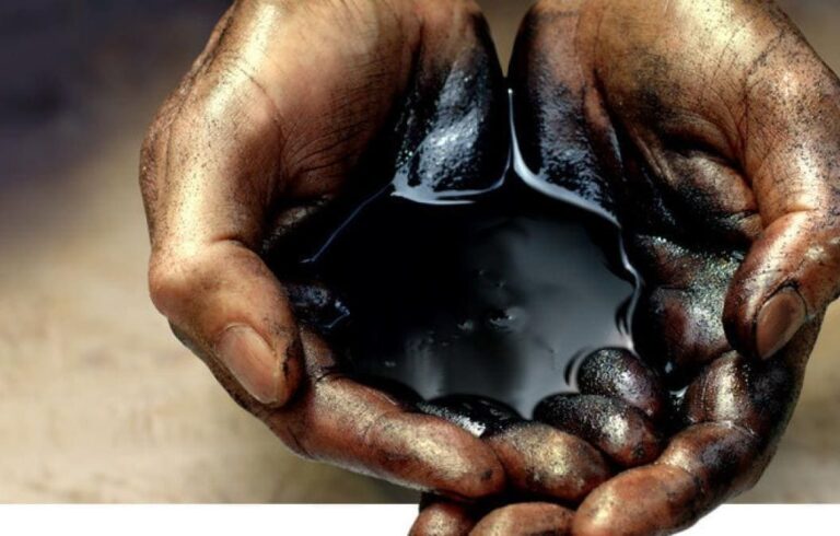 Новые санкции на носу: ЕС рассмотрит вопрос наложения нефтяного эмбарго на РФ