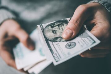 Минфин привлек $48 млрд для госбюджета