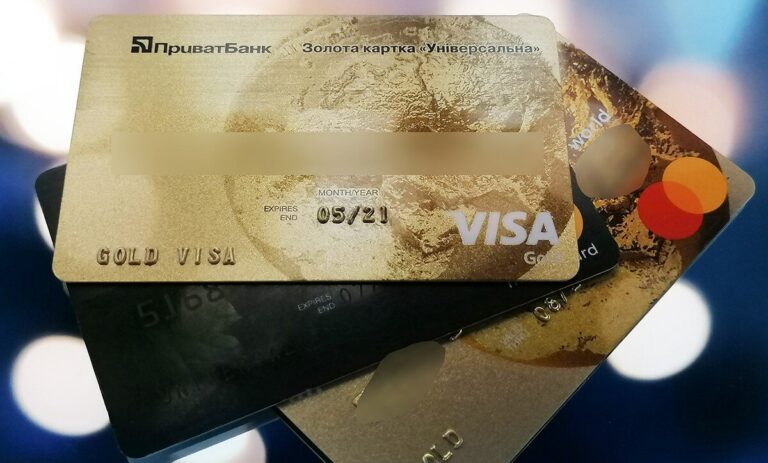 ПриватБанк открыл онлайн-продажу валюты через гривневые карты для размещения на депозитах