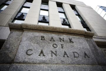 Центробанк Канади планує підвищувати ставки