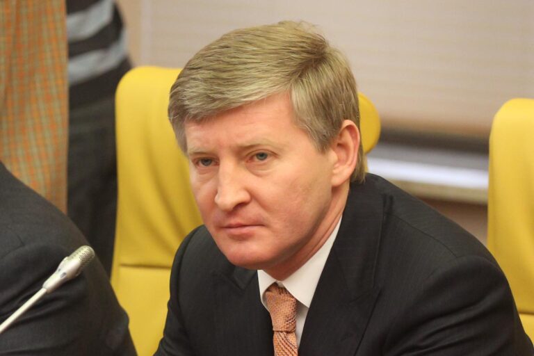 Ощадбанк выставил на продажу долги компании Ахметова на 1,8 млрд грн