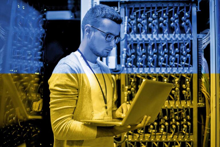 В Украине впервые с начала войны снизились зарплаты ИТ-разработчиков – исследование