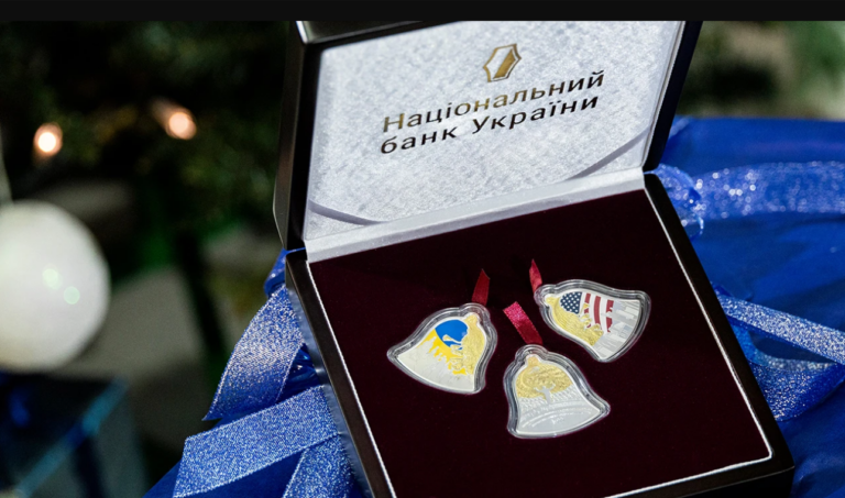 НБУ выпустил серию коллекционных монет необычной формы