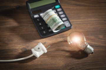 Тарифы на электроэнергию в Украине 2024: кто и сколько будет платить за свет