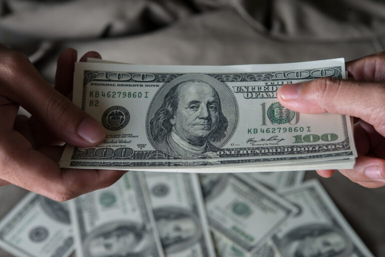 Нацбанк скоротив продаж валюти на міжбанку