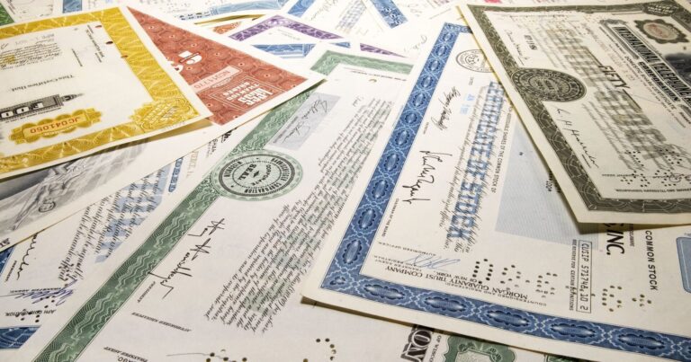 Мінфін залучив 4,6 млрд грн від продажу ОВДП