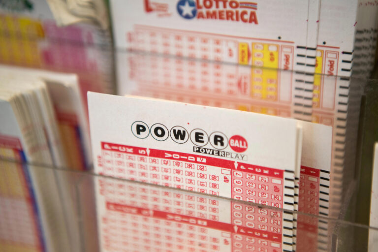 У США розіграли рекордний джекпот Powerball на $1,817 млрд