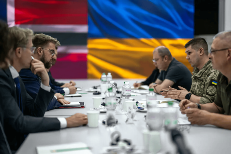 Норвегия направит Украине $9 млрд в 2026 году