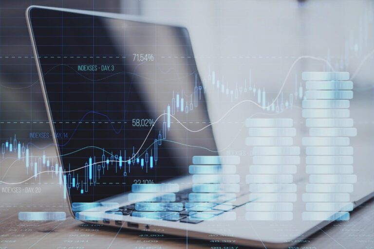 Наличная валюта в банках Украины: НБУ заявляет об отсутствии дефицита